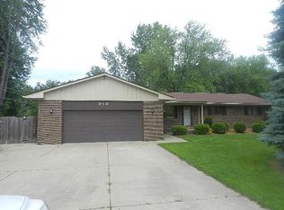 949 Michelson Rd, Rochester Hills, MI 48307