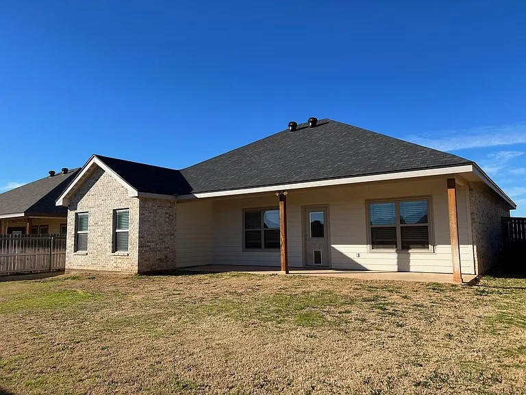 237 Carriage Hills Pkwy — Photo 10