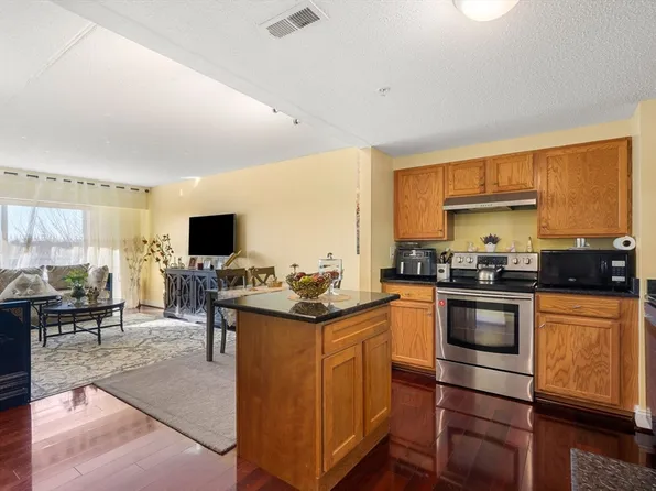79 Waite Street Ext APT 53, Malden, MA 02148