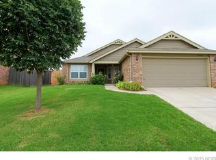 10327 S Prescott St, Jenks, OK 74037