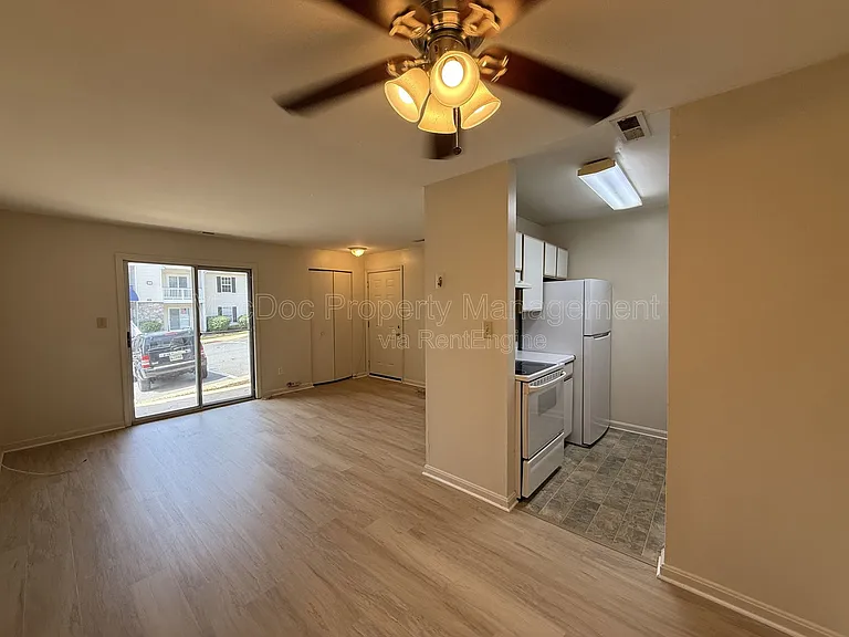 76 Red Maple Ct #100 — Photo 6