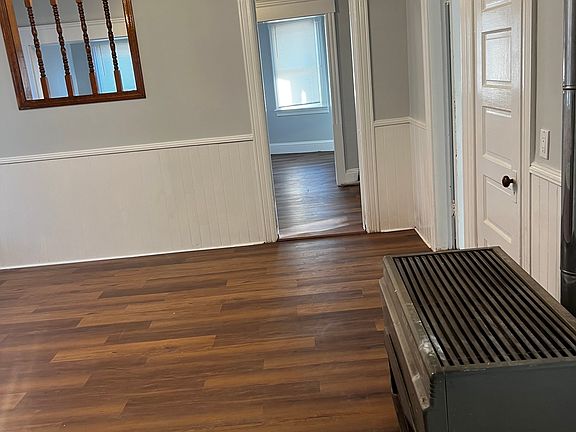 5th image of 15 Foundry St Floor 2
