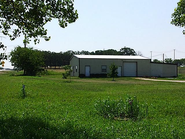 2nd image of 3509 County Road 424