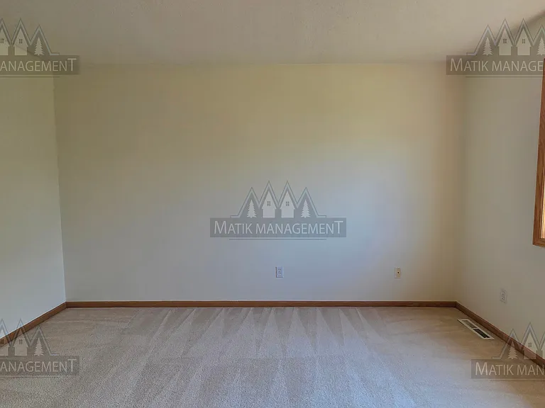 5208 Duvall St NW — Photo 37