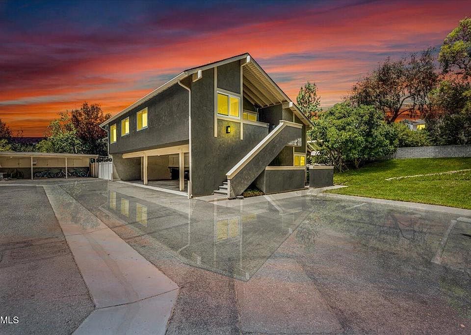 1st image of 569 Rio Grande Cir