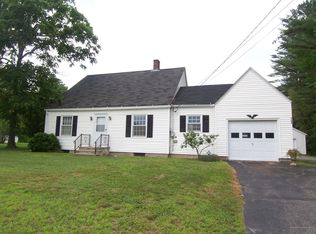 162 Lewiston St, Mechanic Falls, ME 04256