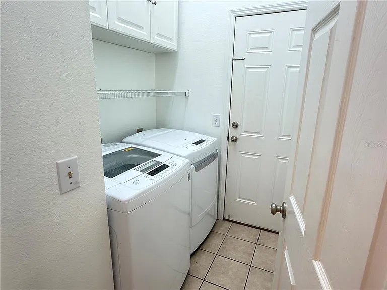 414 Ulelah Ave — Photo 17