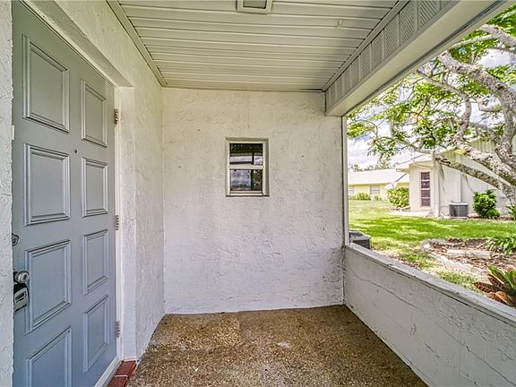 4th image of 2338 Glenmore Cir #299