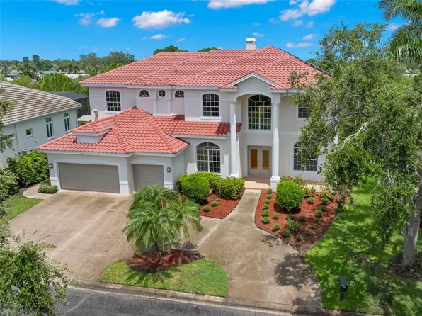 1223 Darlington Oak Cir NE, Saint Petersburg, FL 33703