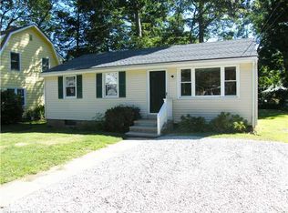 14 Maplewood Rd, Old Saybrook, CT 06475