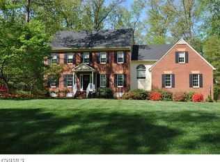 9195 Royal Grant Dr, Mechanicsville, VA 23116