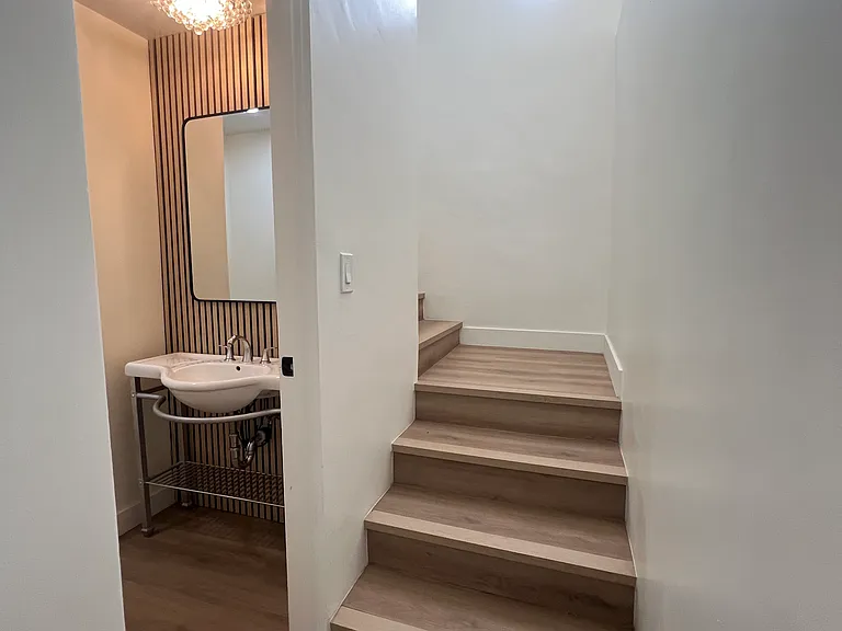 1410 Federal Ave #1412 — Photo 9