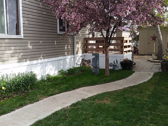 3rd image of 919 Homestead Dr