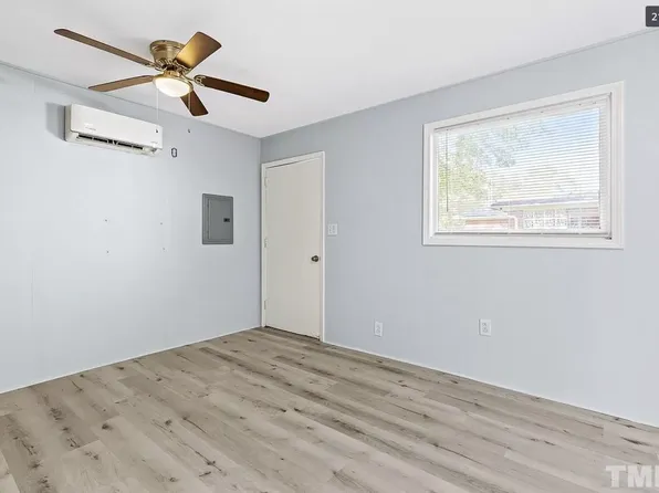 601 Berkshire Dr, Garner, NC 27529