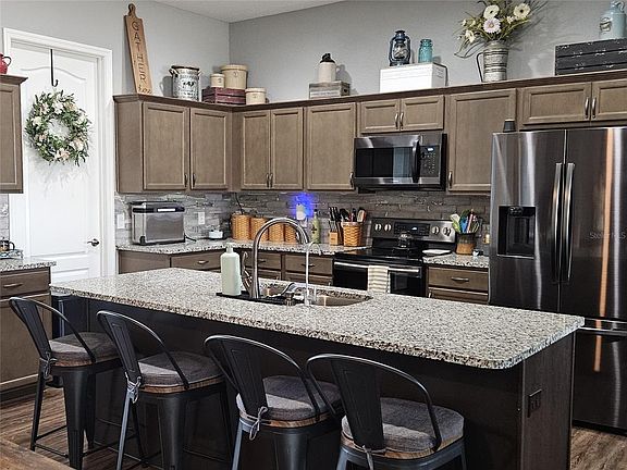 4th image of 2034 Trail Cut Rd