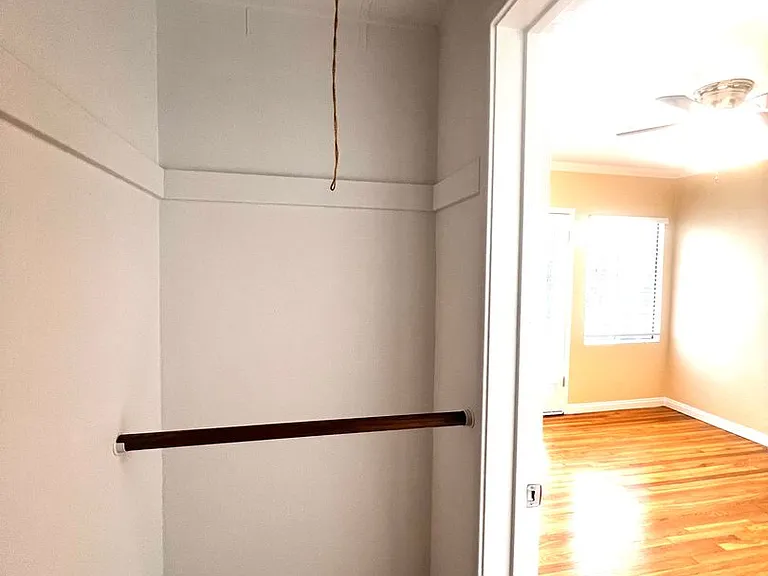 4139 Keever Ave — Photo 32
