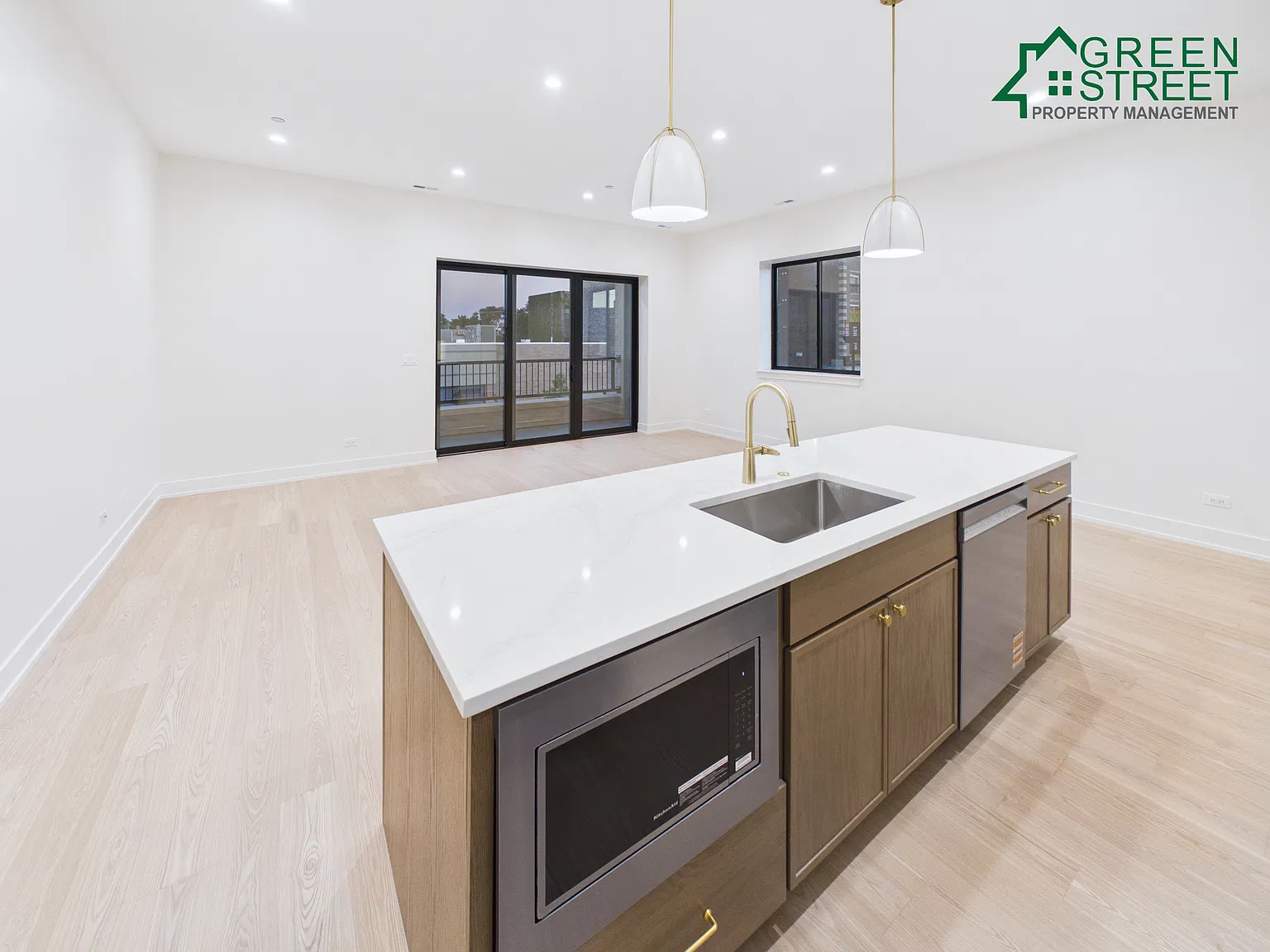 2 bed, 1200 sqft, $3,395 — Photo 3