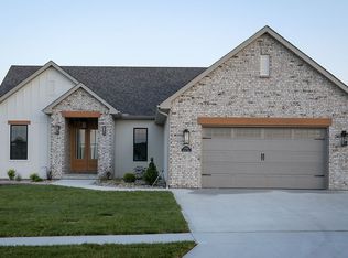 2705 Artisan Dr, Sedalia, MO 65301