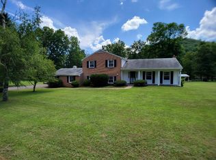 103 Mountain Lake Dr, Covington, VA 24426
