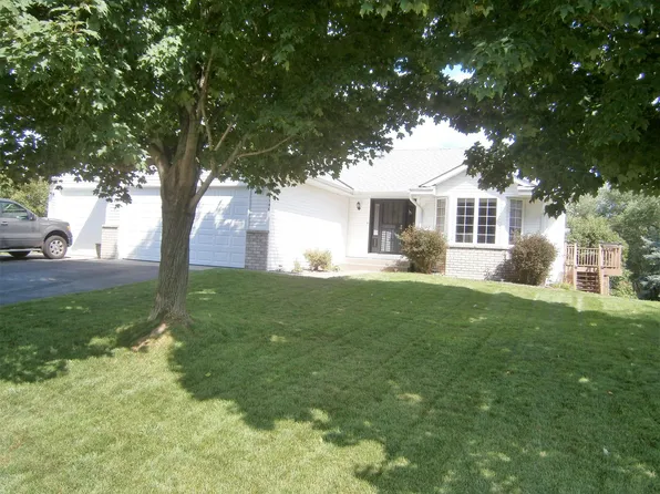 9146 Florida Ave N, Brooklyn Park, MN 55445