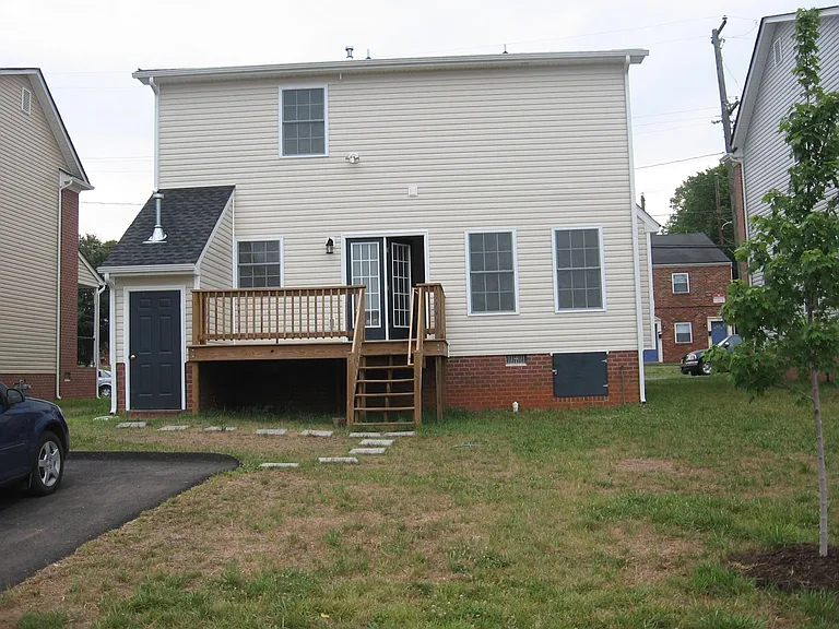605 S Allen Ave — Photo 16