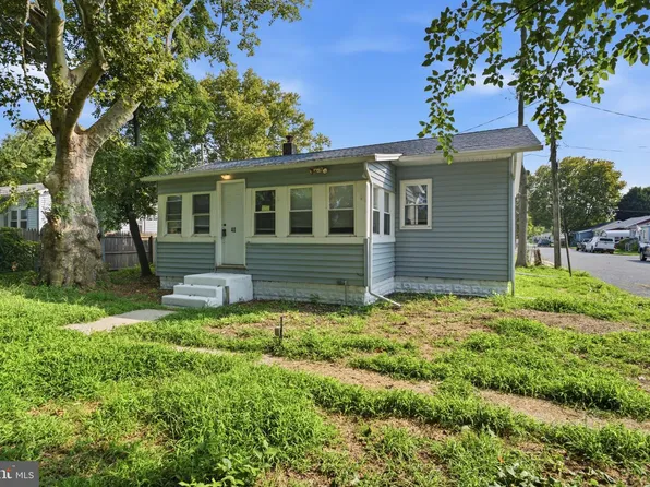 40 Filmore St, Pennsville, NJ 08070