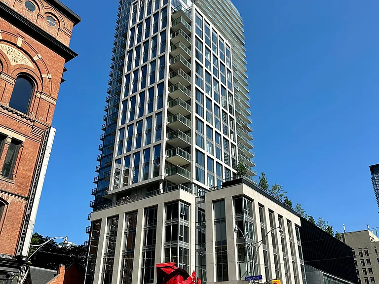 1 Gloucester St #816 — Photo 1