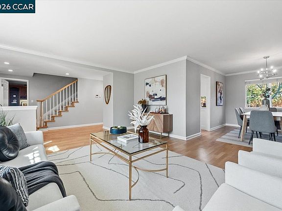 5th image of 109 Posada Ct