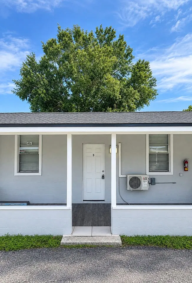 1 bed, 650 sqft, $1,200 — Photo 1