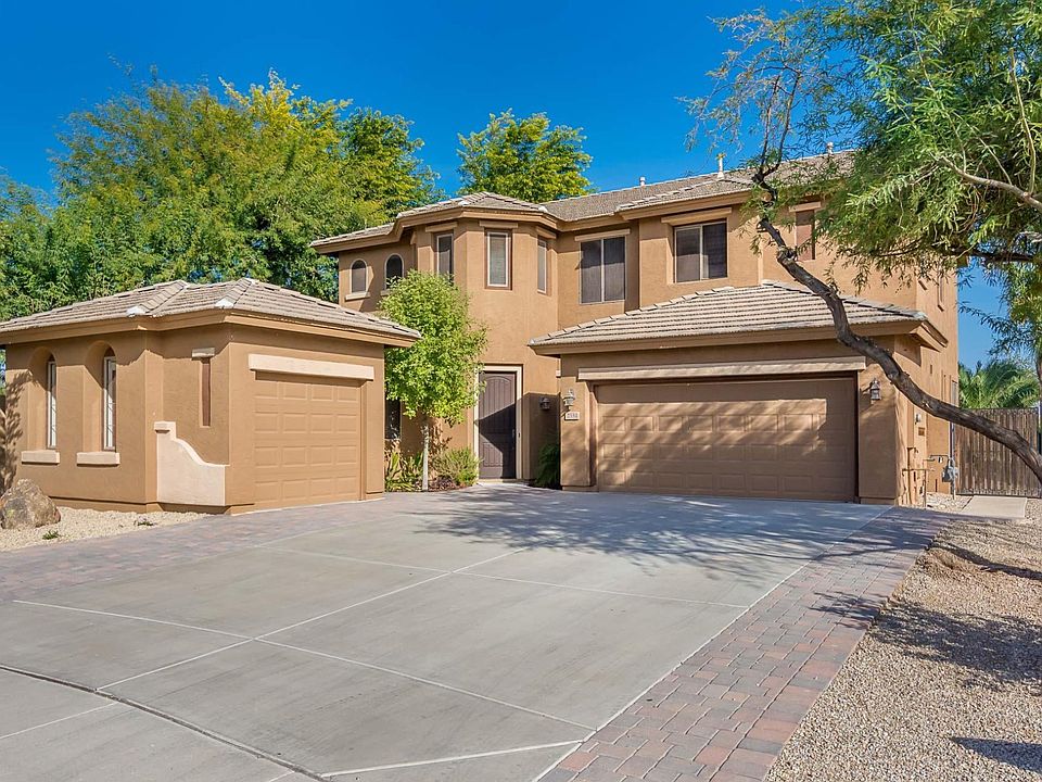 2551 S Eileen Dr -  MLS-3