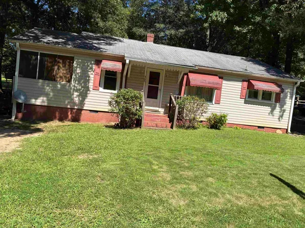 303 S Church Ave, Landrum, SC 29356