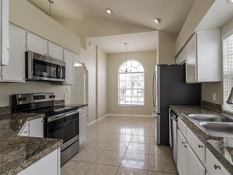 8603 Fort Jefferson Blvd — Photo 9