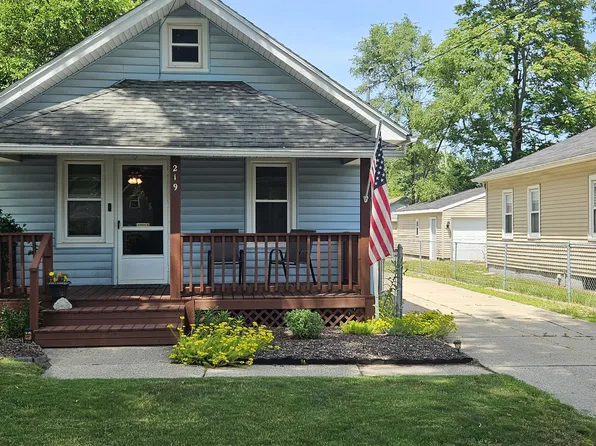 219 Abbie St SE, Wyoming, MI 49548