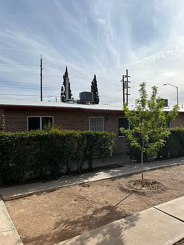 205 E Glenn St Photo 1
