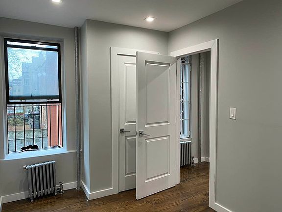 4th image of 413 E 114th St APT 3