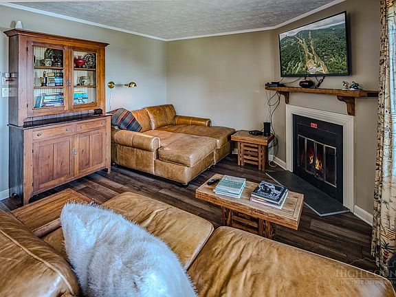 5th image of 103 Sugar Ski Drive #333