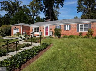 6615 Rannoch Rd, Bethesda, MD 20817