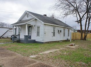 102 W 4th St, Brookport, IL 62910