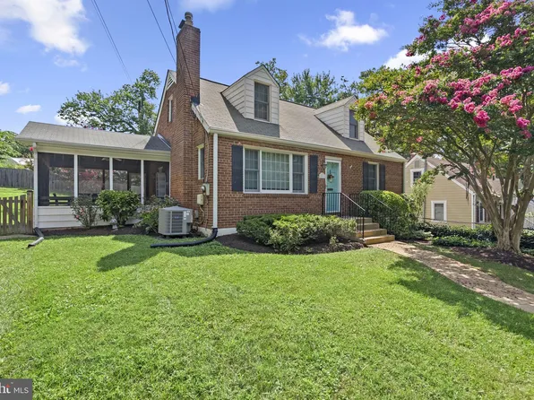 2835 W George Mason Rd, Falls Church, VA 22042