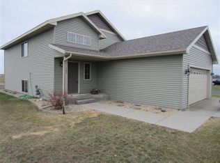 704 11th St NW, Motley, MN 56367