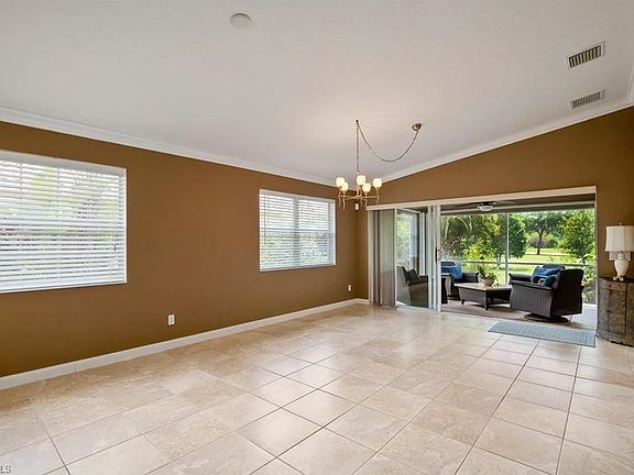4th image of 15375 Queen Angel Way