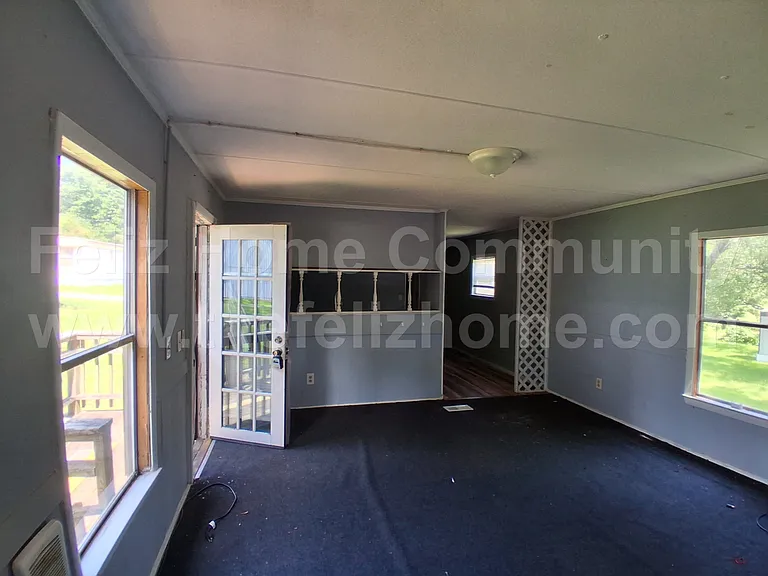 3940 Cloverdale Rd #5B — Photo 4