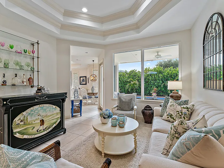 4 Tradewinds Cir — Photo 17