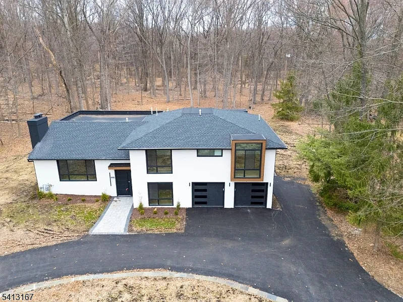 156 Park Rd photo 1