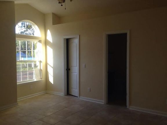 4th image of 239 Pecan Point Rd E