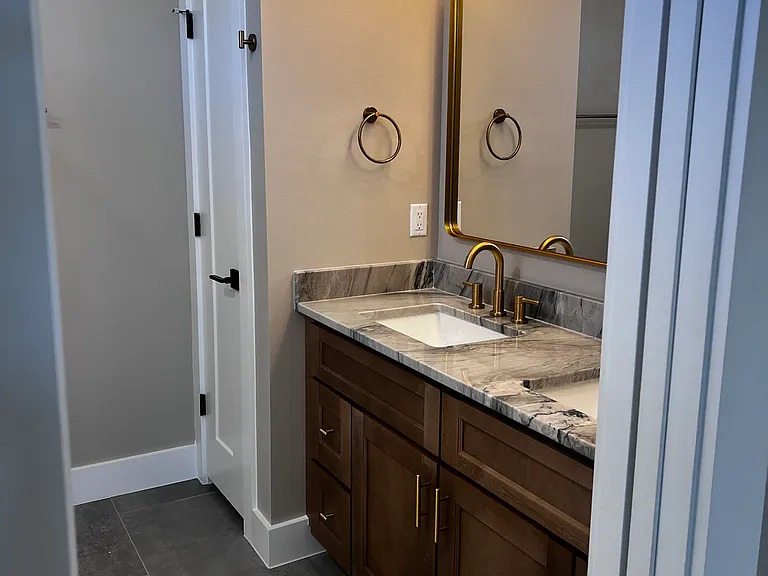 712 Hart St #712 — Photo 11
