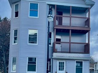 8 Massasoit Rd, Worcester, MA 01604