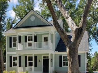 203 Black Skimmer Dr W, Beaufort, SC 29907