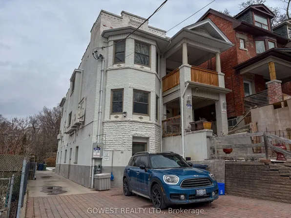 20 Glen Gordon Rd #4, Toronto, ON M6P 1B8