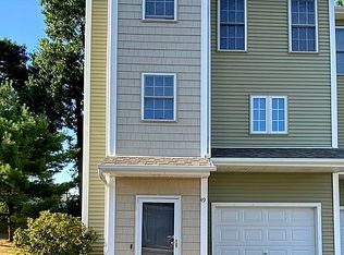 49 Quarry Farms, Meriden, CT 06451